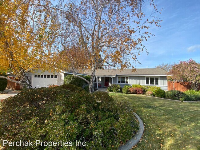 Building Photo - 3 br, 2 bath House - 330 Pickering Place