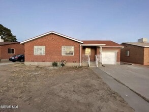 316 Barcelona Dr