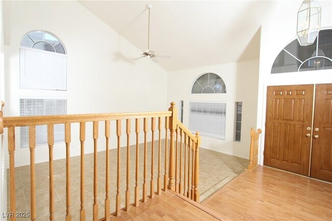 Building Photo - 2830 Via Stella St