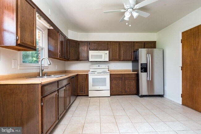 Building Photo - 5551 O'Bannon Rd