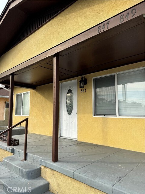 Foto del edificio - 847 W Gage Ave