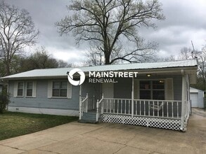 Building Photo - 2121 Mississippi Ave