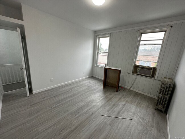Foto del edificio - 162-23 77th Rd
