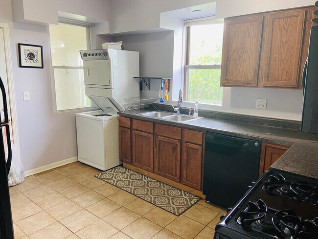 Foto del edificio - 1656 N Talman Ave