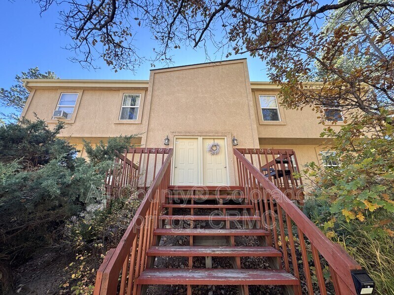 Foto principal - 1497 Spring Valley Dr