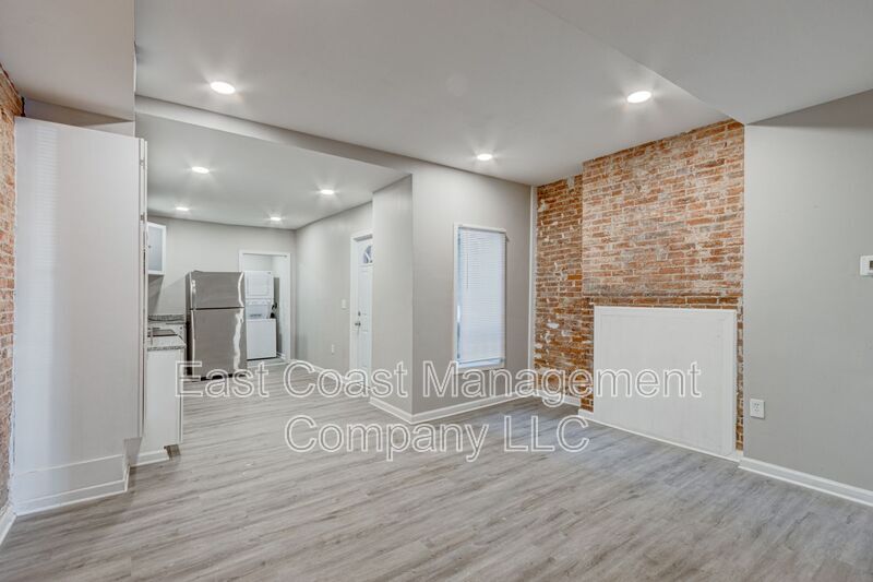 Foto principal - 2503 Francis St