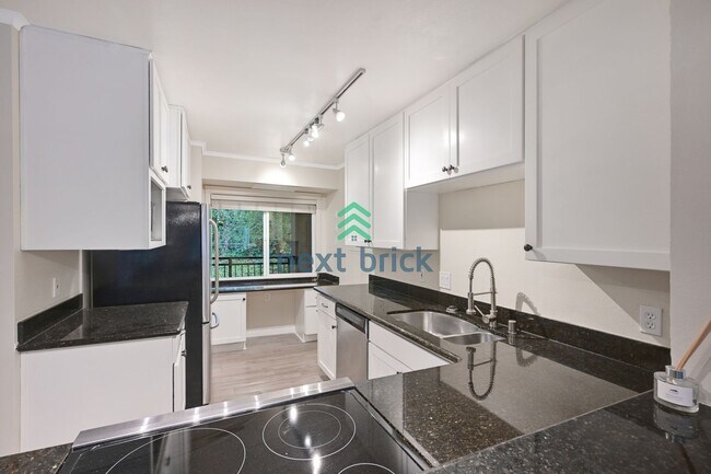 Foto del edificio - Beautiful home with 2 beds and 1 bath for ...