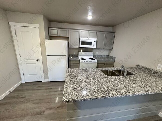 Foto del edificio - 2 Bedroom 2 Bathroom