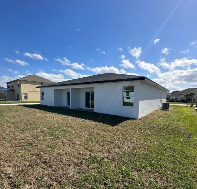 Foto del edificio - 542 Kilimanjaro Dr