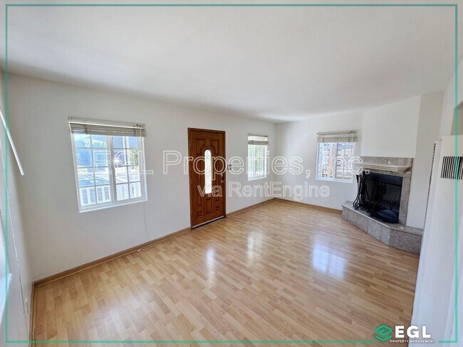 Foto del edificio - 837 Rose Ave