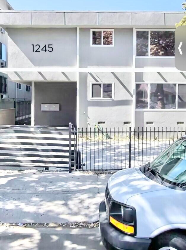 Foto del edificio - 1245 Magnolia Ave