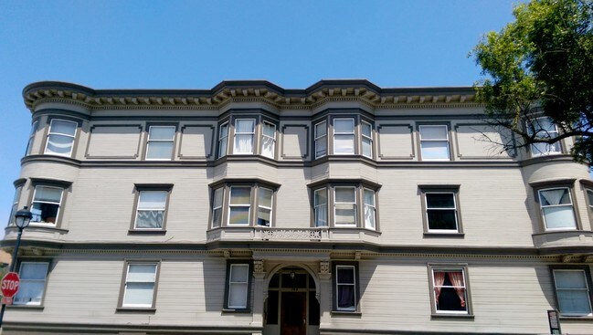 Foto del edificio - 144 Hugo St