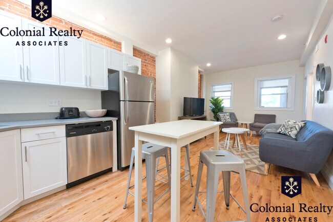 Foto del edificio - 10 Brainerd Rd