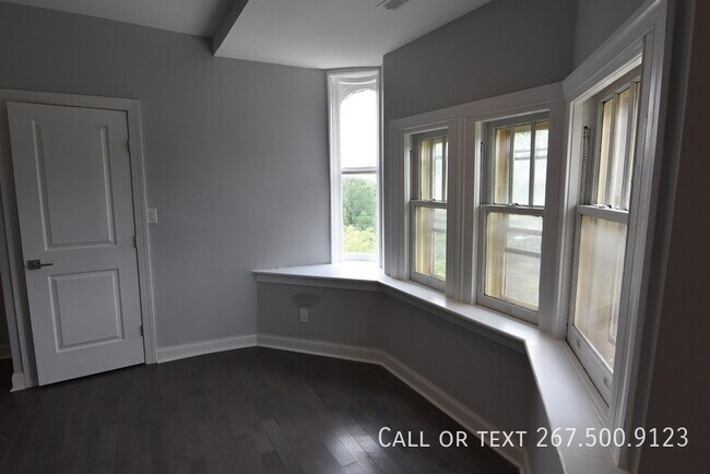 Foto del edificio - 4100 Parkside Ave