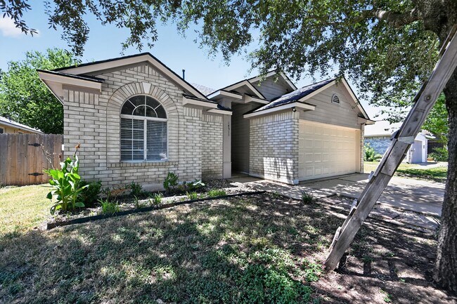 Building Photo - 14511 Oliphant St