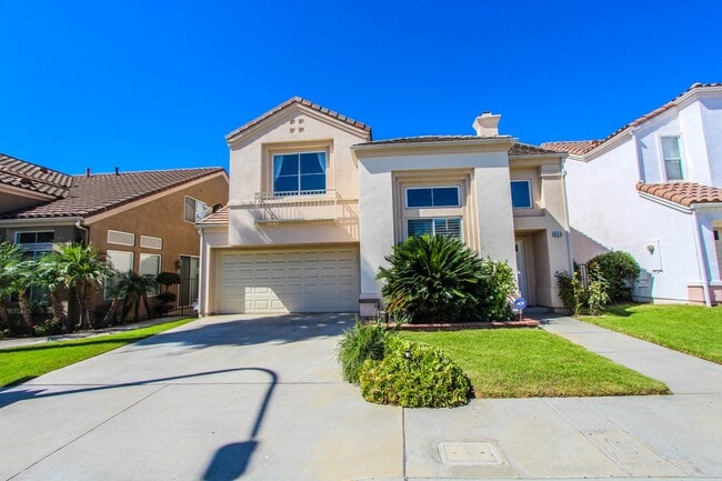 Building Photo - 655 Roscoe St