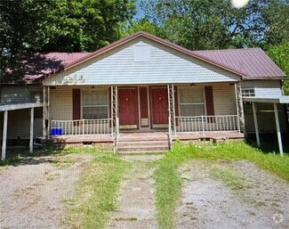 Building Photo - 1302 N 41st St