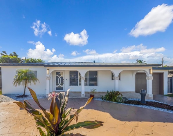 Foto principal - 490 W 33rd Pl