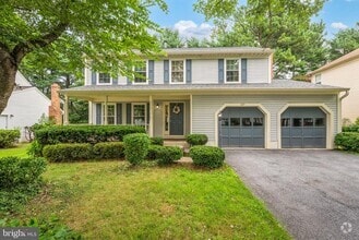 Building Photo - 117 Bookham Ln