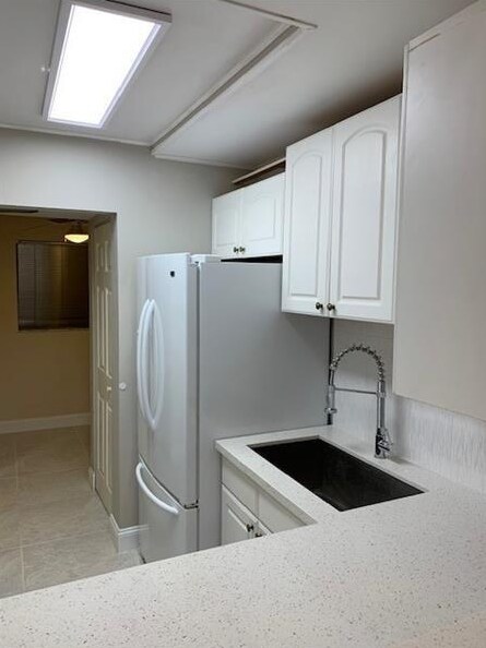 Foto del edificio - 1021 Mockingbird Ln