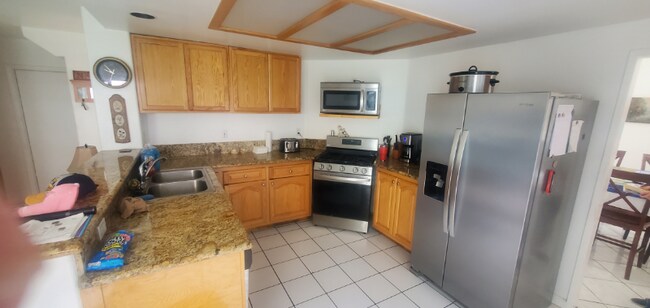 Building Photo - 12153 Knoll Crest Pl