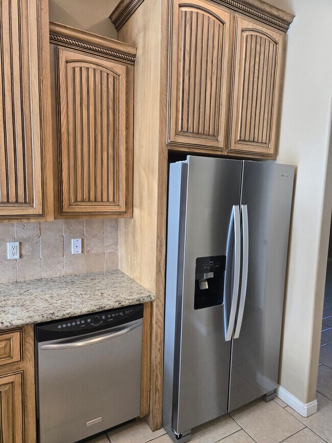 Foto del edificio - 3711 Timberwood Dr