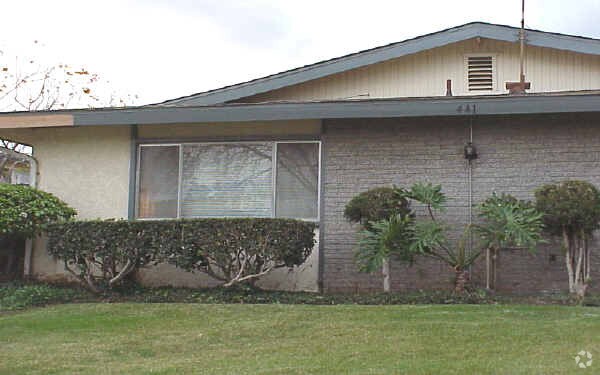 Foto del edificio - 441 Silverwood Ave