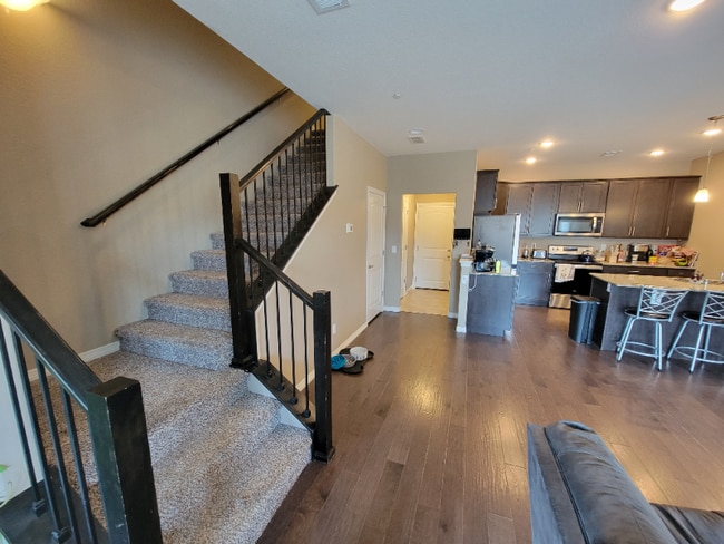 Building Photo - 3039 Upland Dr