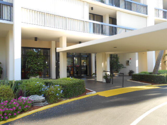 Foto del edificio - 2425 Presidential Way