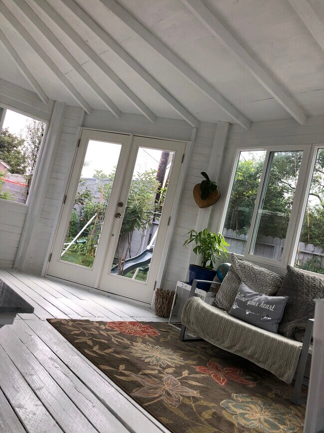 Remarkable Sunroom and Huge Backyard - 3316 S Beverly Dr