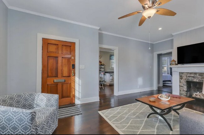 Foto del edificio - 720 E 51st St