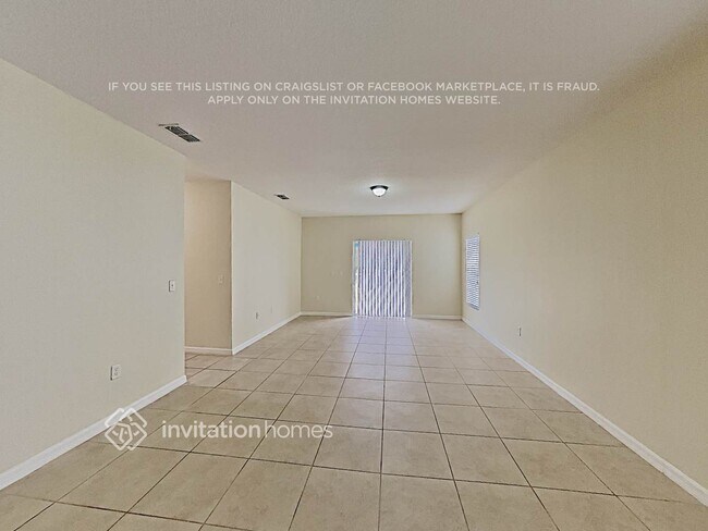Foto del edificio - 4531 MacKenzie Way