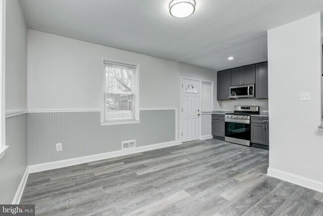 Building Photo - 5132 Terrace Dr
