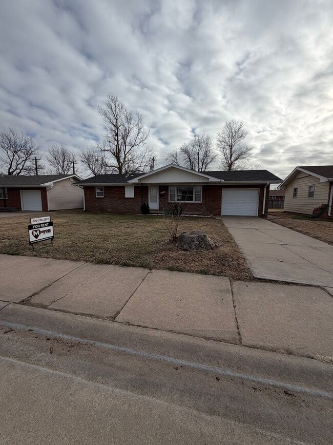 Building Photo - 2807 25th St