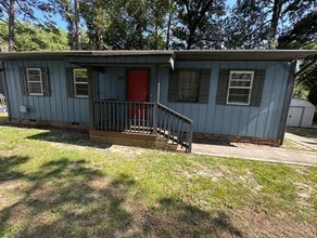 Building Photo - 303 Gator Lake Ct