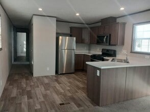 Building Photo - 126 Mulberry