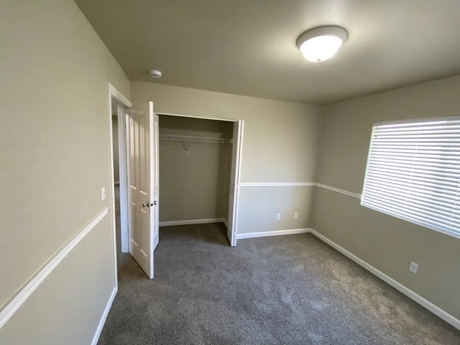 Building Photo - 6450 62nd St Ct W