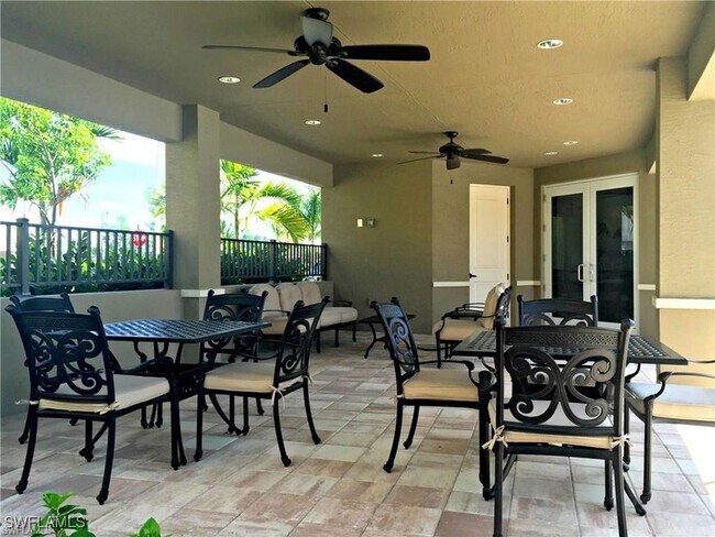 Building Photo - 10896 Alvara Way