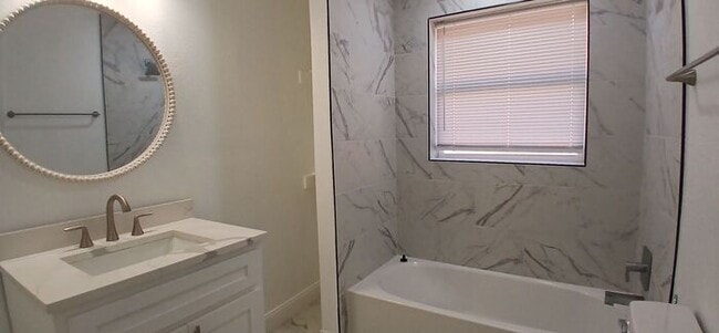 Building Photo - Updated Fort Worth Gem — Over 2,000 Sq Ft, Fireplace & Two Living Spaces