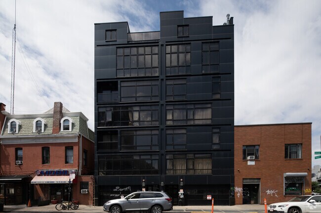 Foto del edificio - 365-367 Union Ave