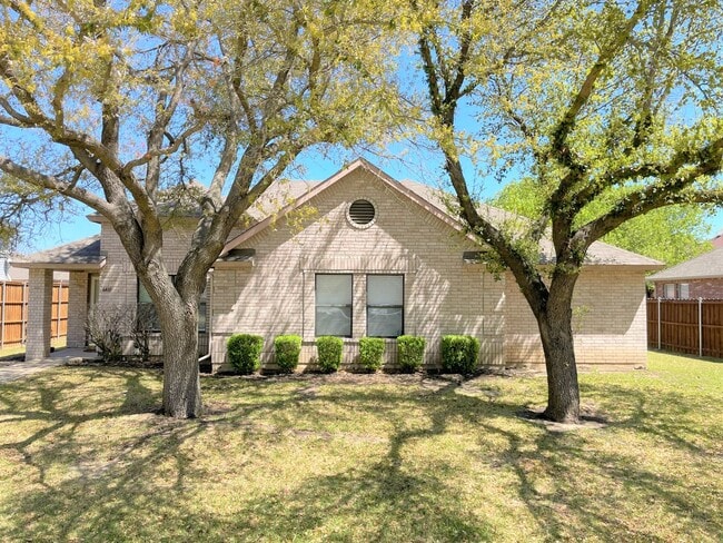 Building Photo - 6410 Nottoway Ct