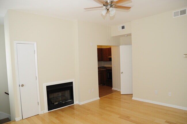 Foto del edificio - 115 College Pl