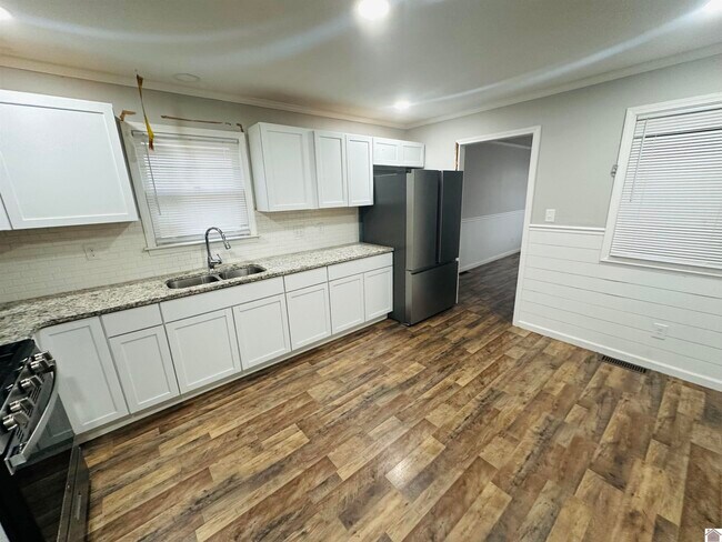 Foto del edificio - 3265 Old Husbands Rd