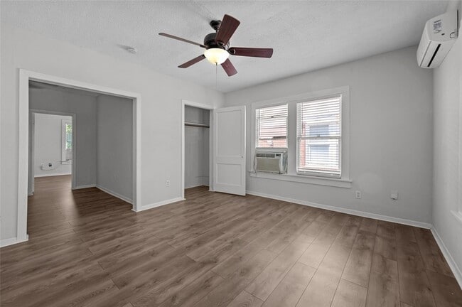 Foto del edificio - 907 W Gray St