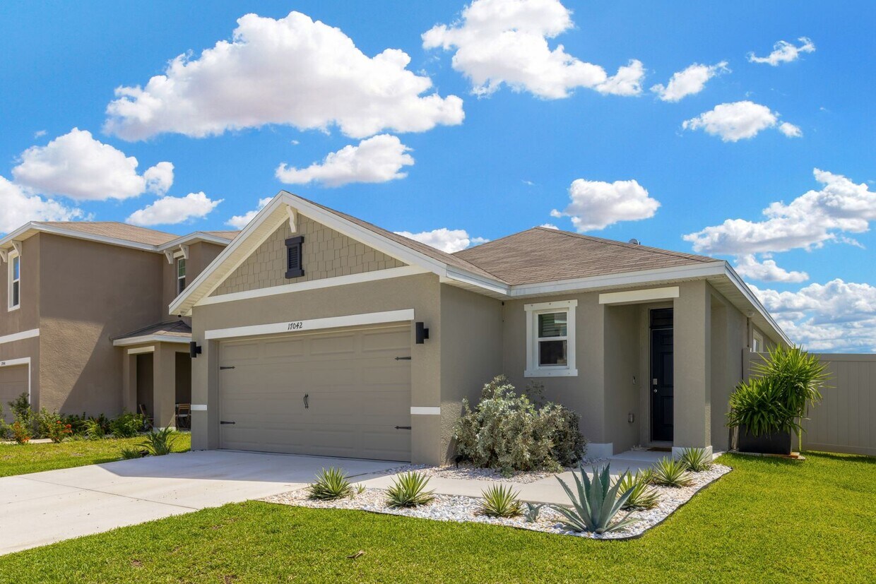 Primary Photo - Great home in Lagoon Community