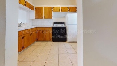 Building Photo - 426 Lighthouse Ave