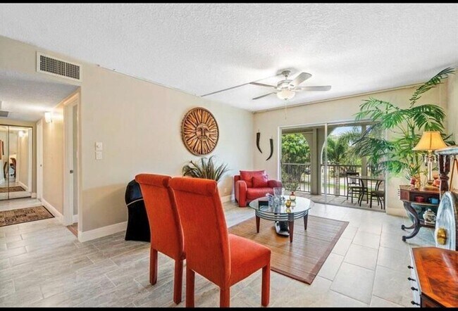 Foto del edificio - 250 NE 20th St