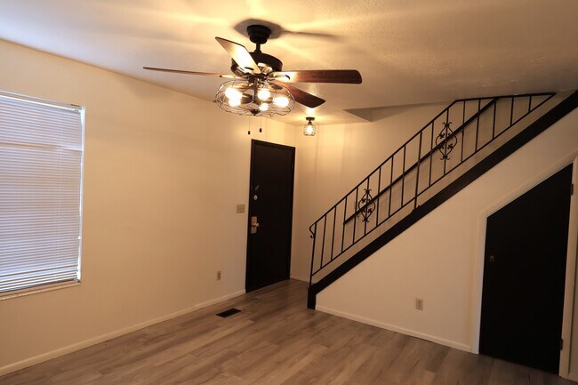 Foto del edificio - 1060 N 375 W