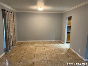 Building Photo - 3650 Mapleton Dr