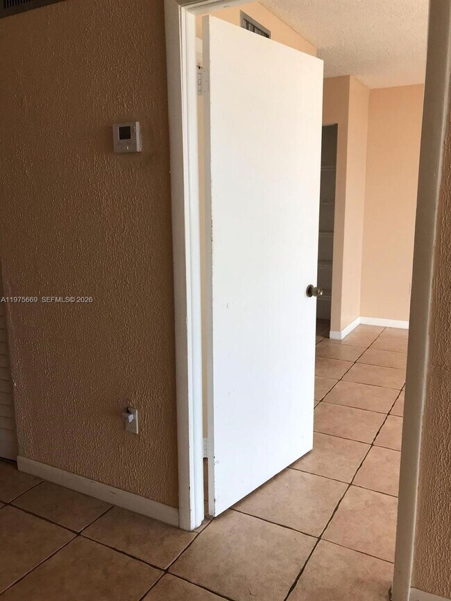 Foto del edificio - 16751 NE 9th Ave